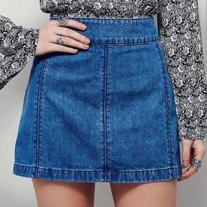 Free People Denim ‘Zip To It’ Mini Skirt ‘Chloe Wash’